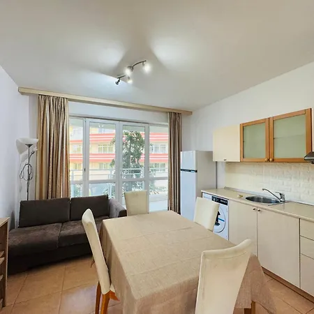 Apartman Sunny Hause 106 One Bedroom Napospart