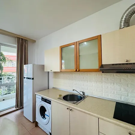 Sunny Hause 106 One Bedroom * Napospart