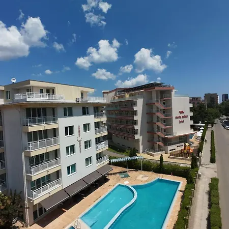 Sunny Hause 106 One Bedroom